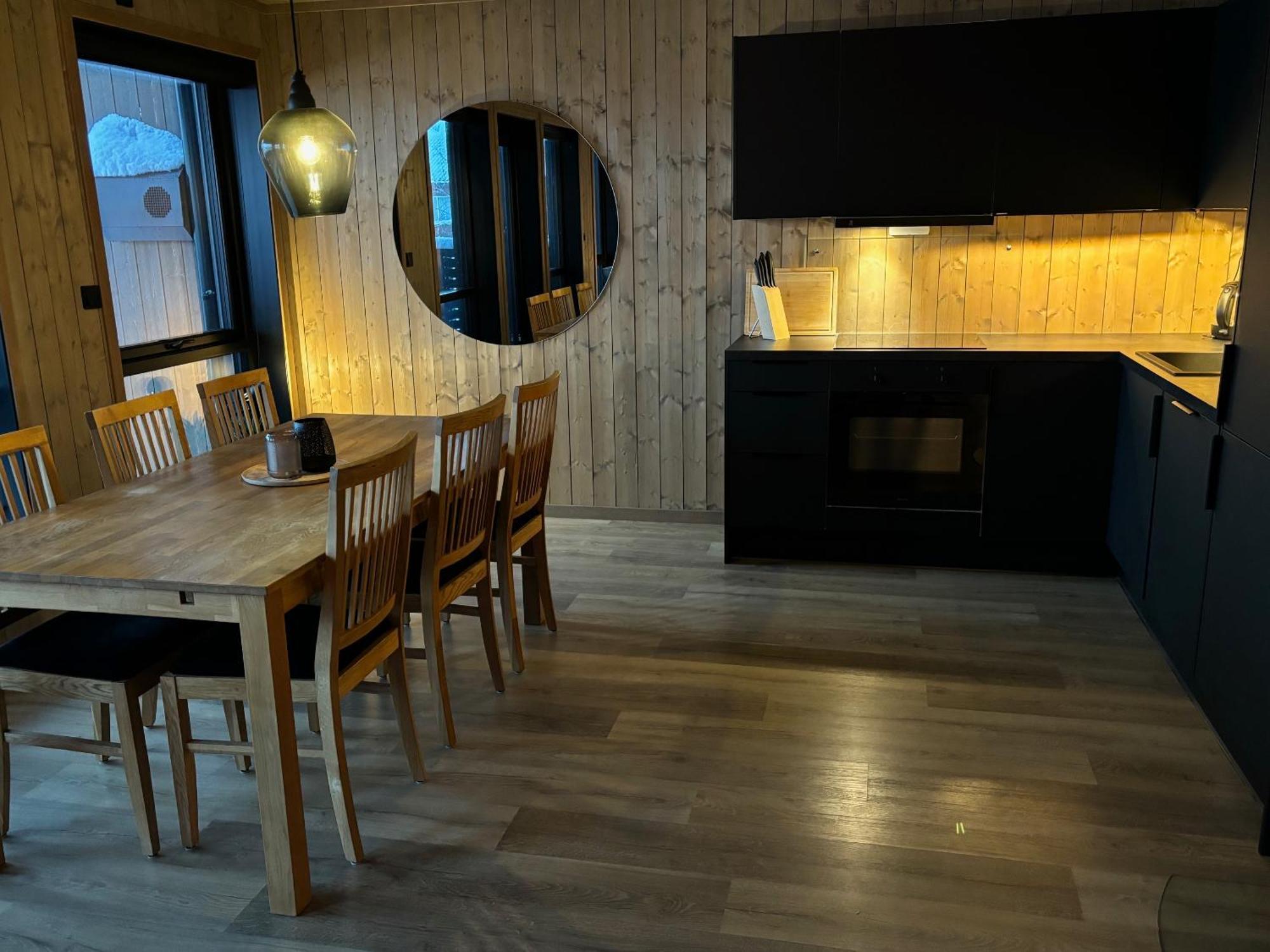 Skaidi Lodge - Modern Cabin Luxury - 6 Beds Хамерфест Екстериор снимка